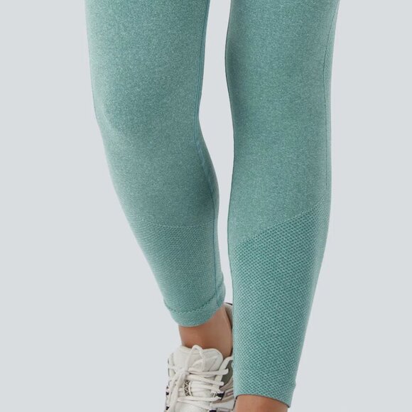 Halara Seamless High Waisted Tummy Control Butt Lift 7/8 Leggings L Large NEW - Picture 7 of 12